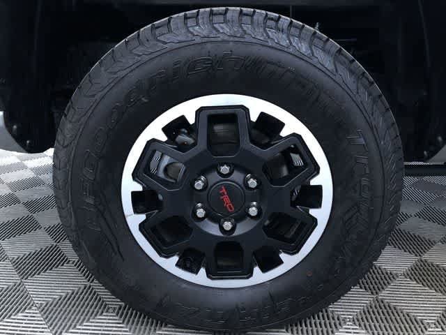 Thumbnail: 2025 Toyota Tacoma - 10