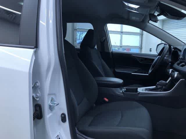 Thumbnail: 2025 Toyota RAV4 - 22