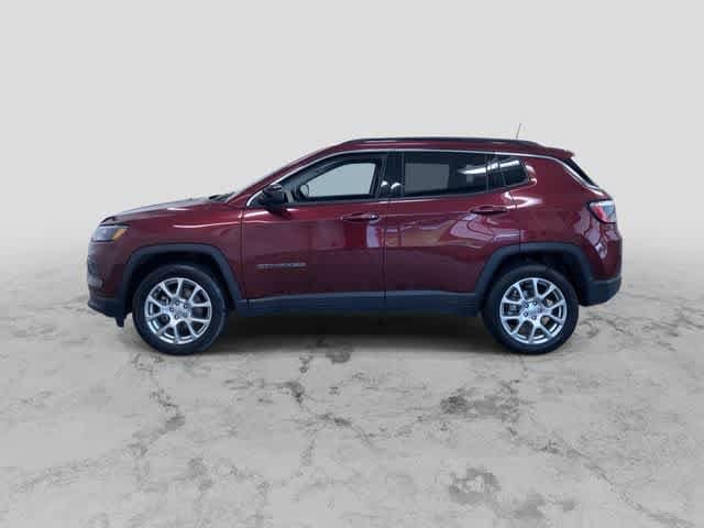 Thumbnail: 2022 Jeep Compass - 7