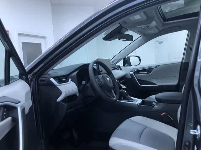 Thumbnail: 2025 Toyota RAV4 - 10