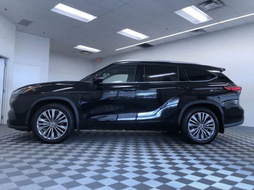Used 2020 Toyota Highlander Platinum Sport Utility