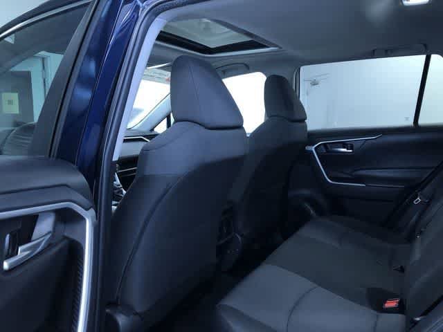 Thumbnail: 2025 Toyota RAV4 - 19