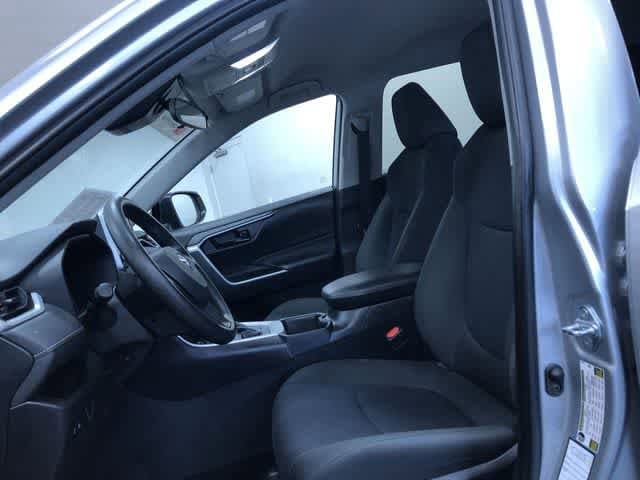 Thumbnail: 2025 Toyota RAV4 - 18