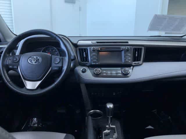 Thumbnail: 2015 Toyota RAV4 - 17