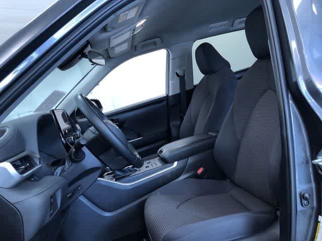 Thumbnail: 2024 Toyota Highlander - 20