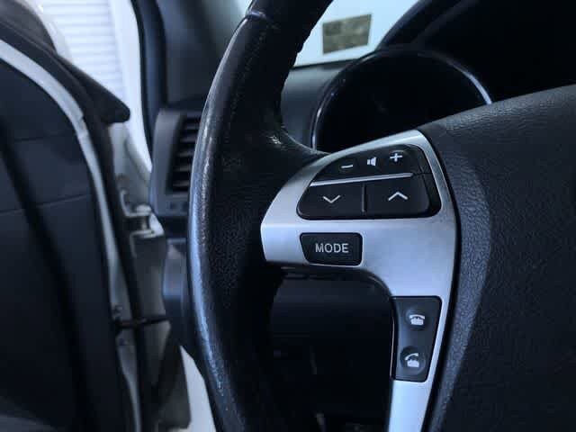 Thumbnail: 2013 Toyota Highlander - 29