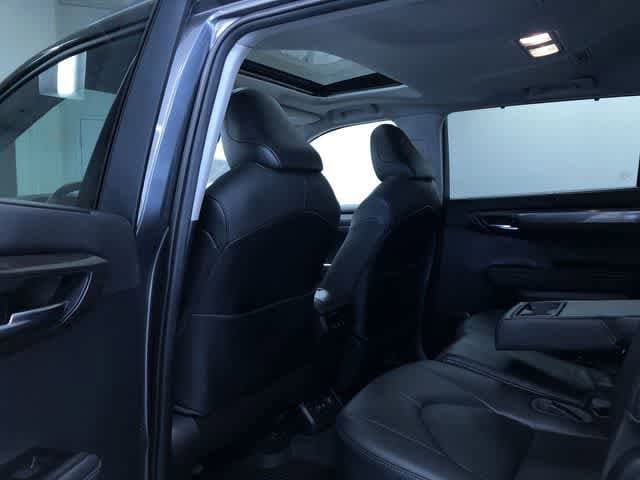 Thumbnail: 2020 Toyota Highlander - 21