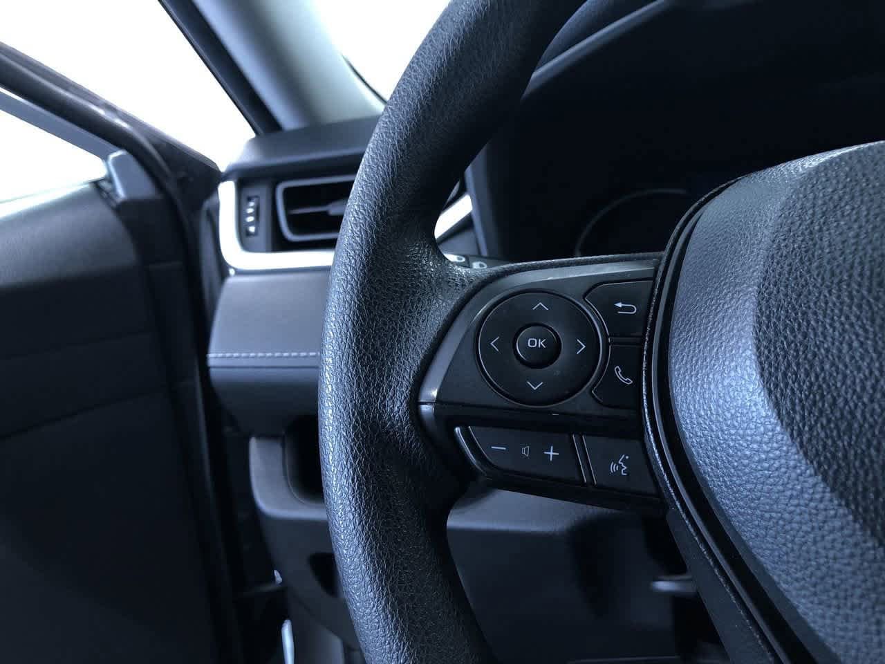 2024 Toyota RAV4 XLE 25