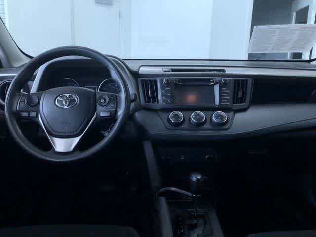 Thumbnail: 2018 Toyota RAV4 - 9