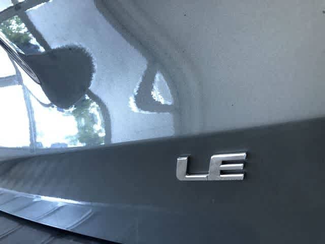 Thumbnail: 2012 Toyota Sienna - 15