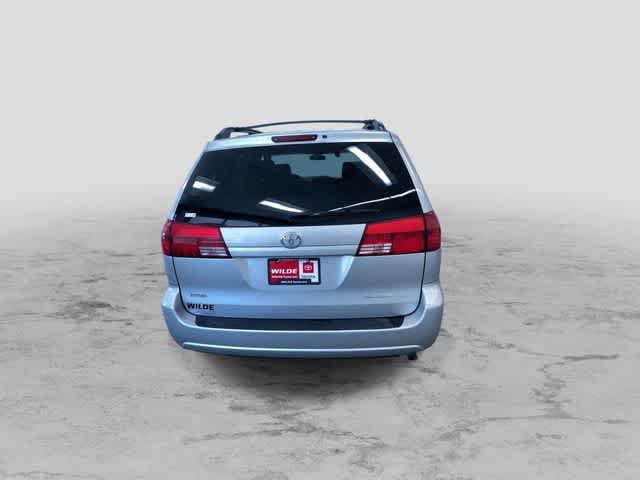 Thumbnail: 2005 Toyota Sienna - 9