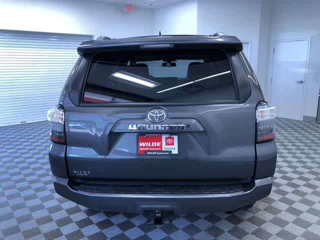 Thumbnail: 2017 Toyota 4Runner - 16