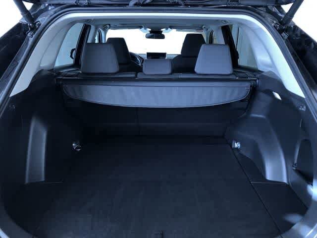 Thumbnail: 2025 Toyota RAV4 - 31