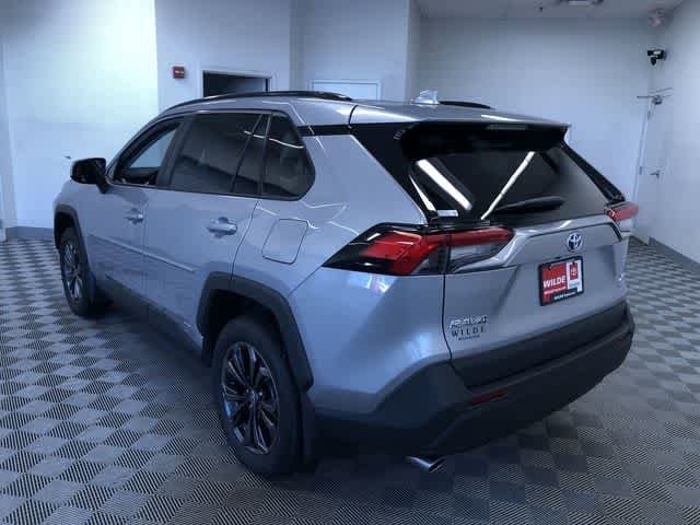 Thumbnail: 2022 Toyota RAV4 - 12