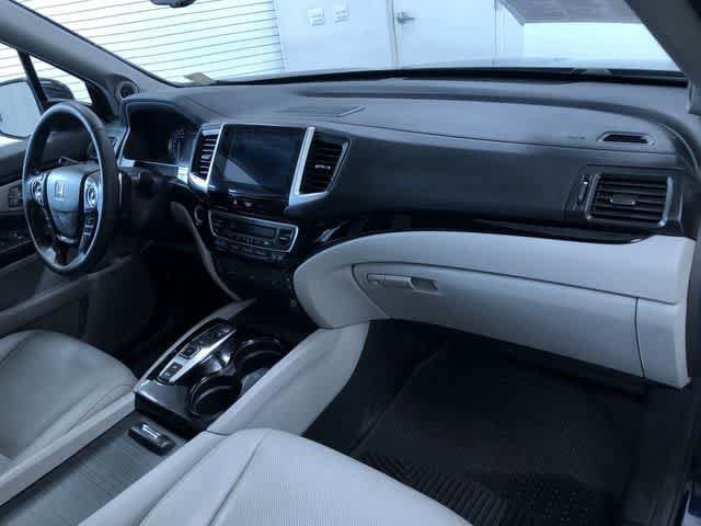 Thumbnail: 2016 Honda Pilot - 23