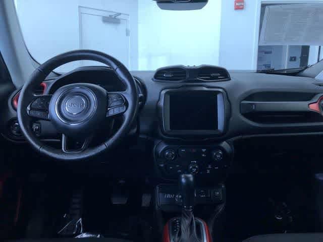 Thumbnail: 2022 Jeep Renegade - 19