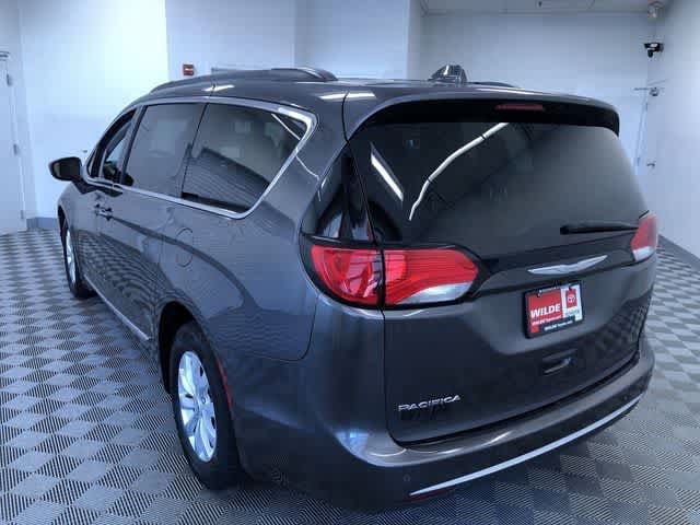 Thumbnail: 2017 Chrysler Pacifica - 13