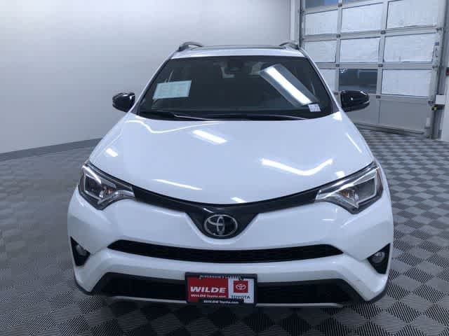 Thumbnail: 2018 Toyota RAV4 - 14