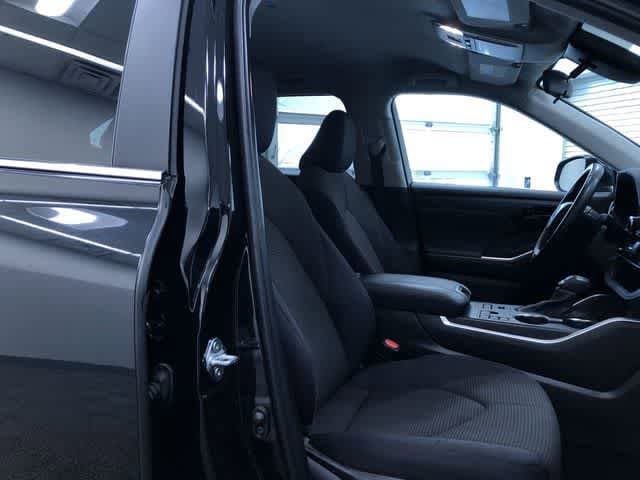 Thumbnail: 2024 Toyota Highlander - 24