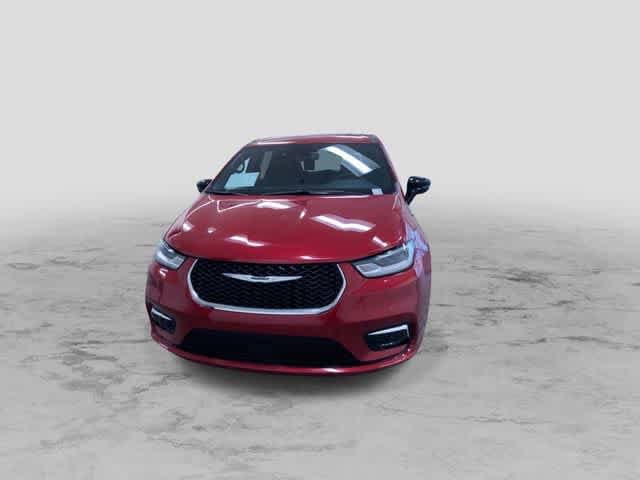 Thumbnail: 2025 Chrysler Pacifica - 5