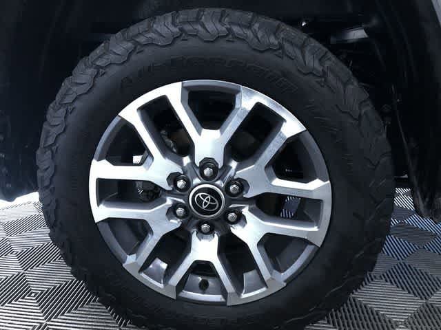 Thumbnail: 2023 Toyota Tundra - 10