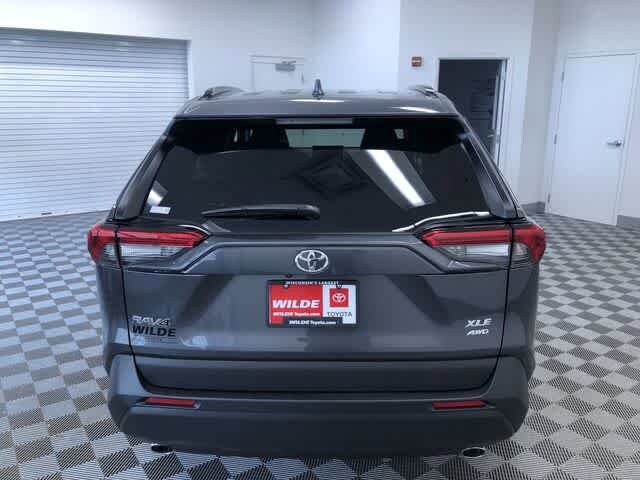 Thumbnail: 2025 Toyota RAV4 - 13