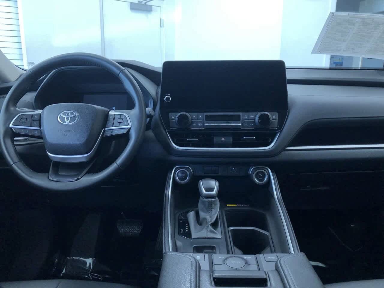 Thumbnail: 2024 Toyota Grand Highlander - 17