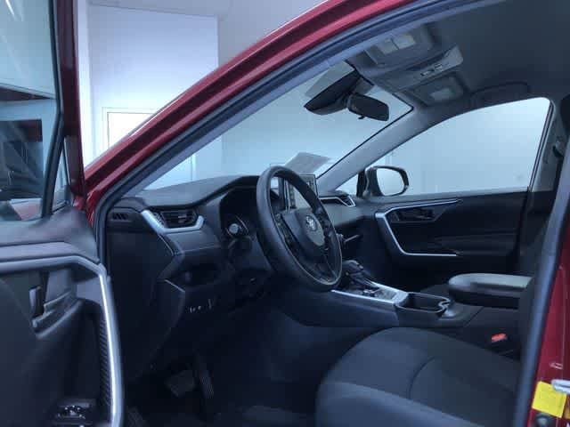 Thumbnail: 2021 Toyota RAV4 - 10