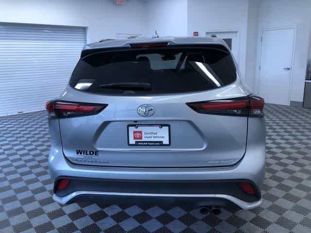 Thumbnail: 2025 Toyota Highlander - 13