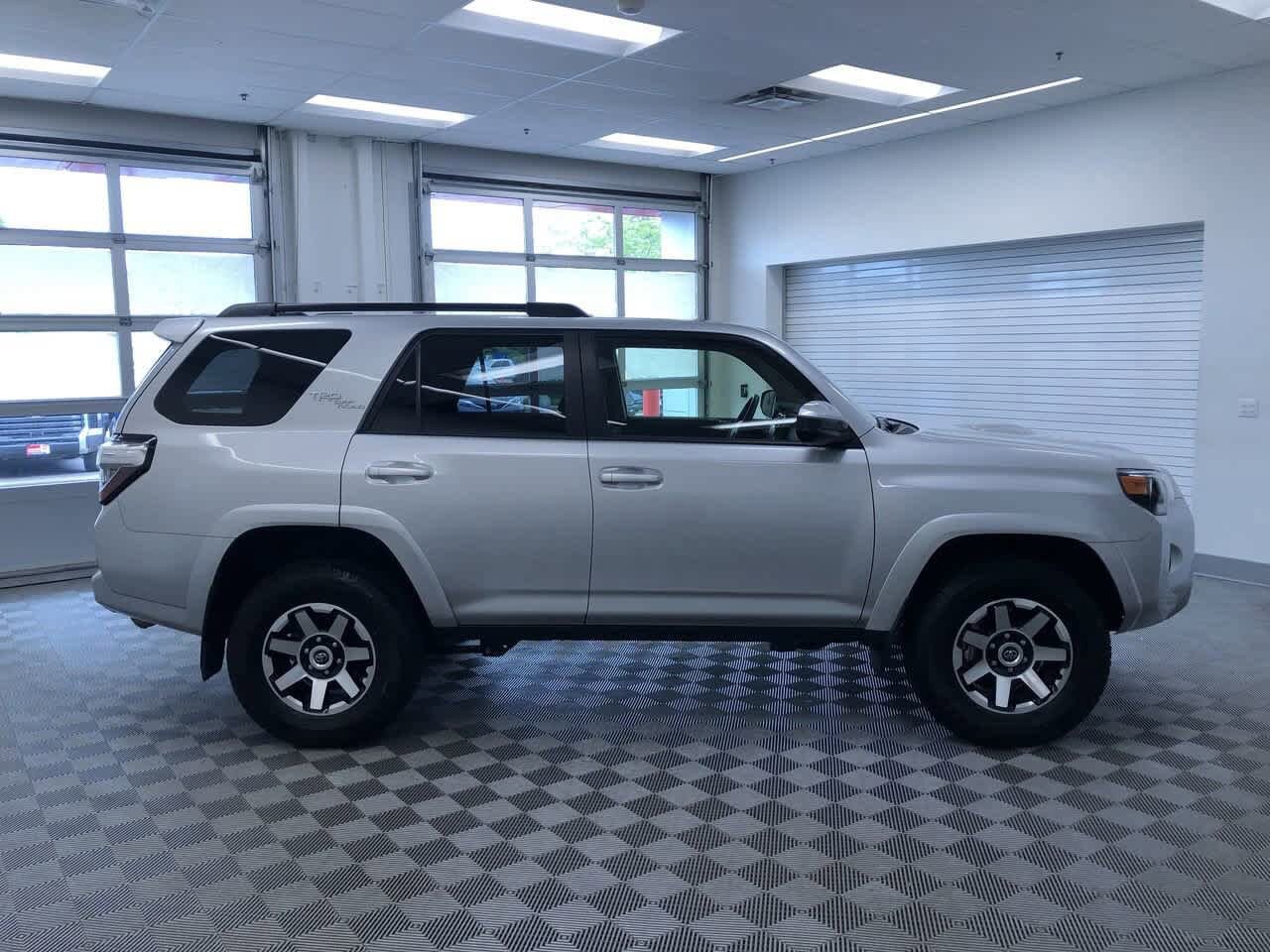 2024 Toyota 4Runner TRD Off Road 37