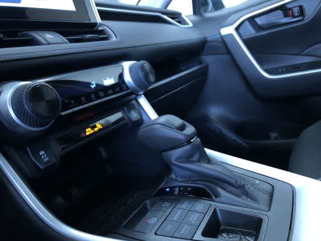 Thumbnail: 2025 Toyota RAV4 - 29