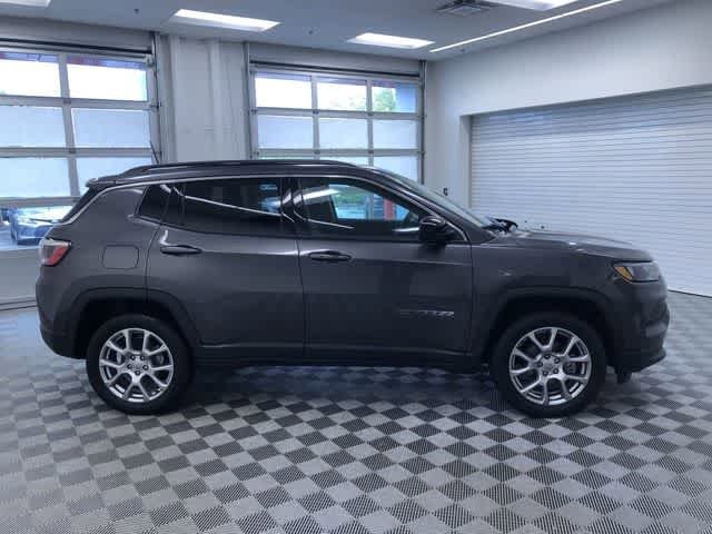 Thumbnail: 2022 Jeep Compass - 37