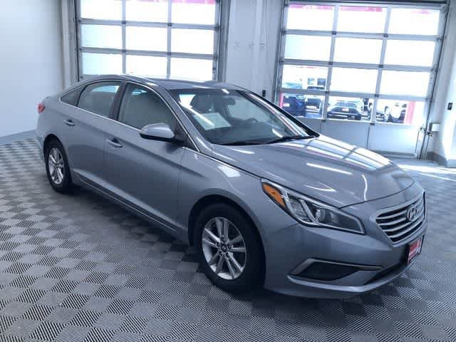 Thumbnail: 2016 Hyundai Sonata - 36