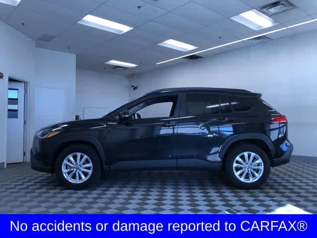 Thumbnail: 2025 Toyota Corolla Cross - 3