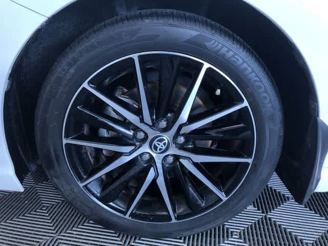 Thumbnail: 2023 Toyota Camry - 9