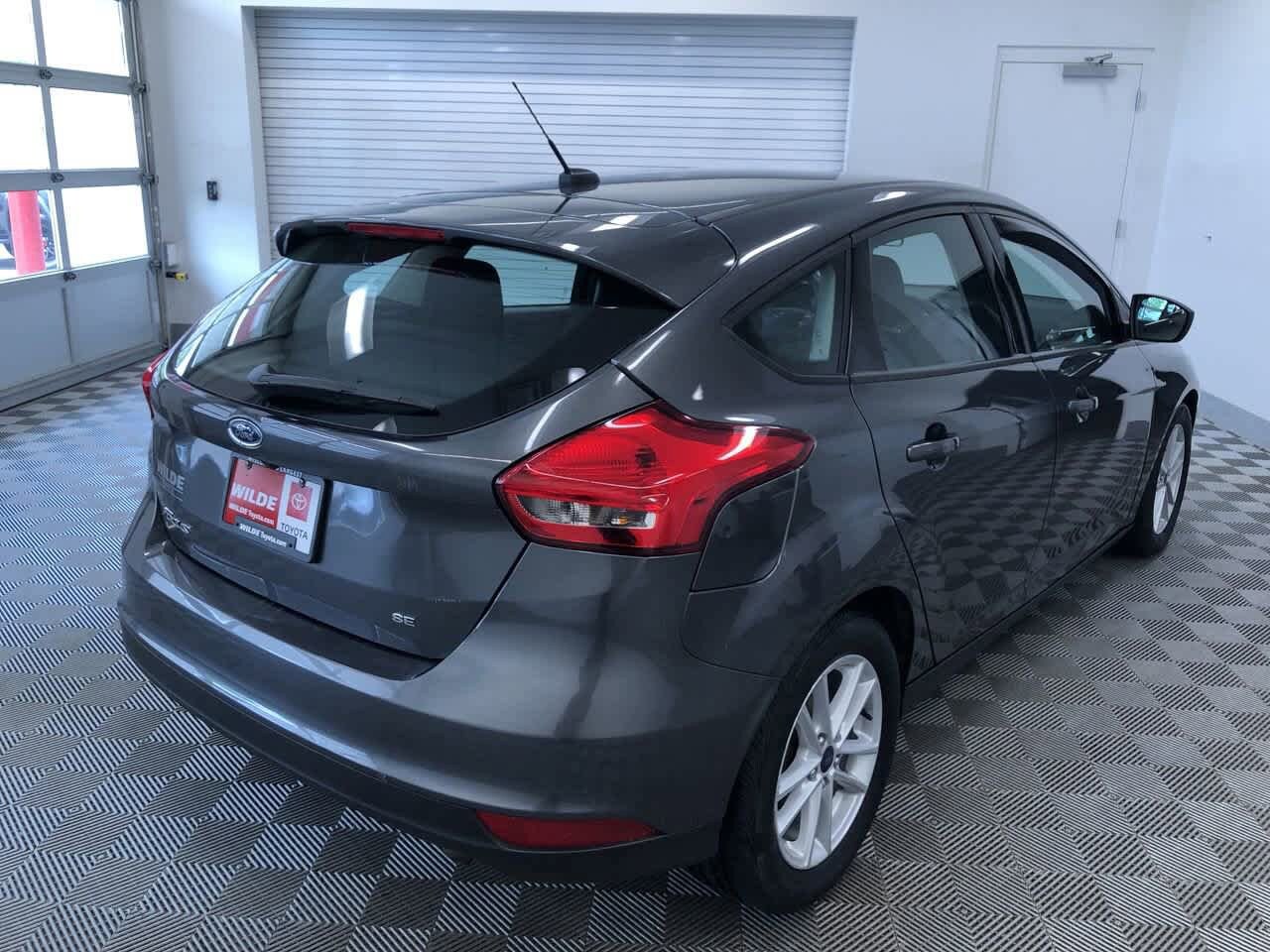 2018 Ford Focus SE 35