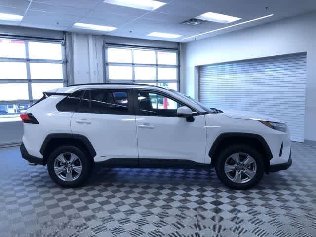 Thumbnail: 2025 Toyota RAV4 - 35