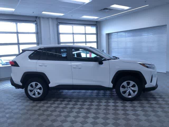 Thumbnail: 2025 Toyota RAV4 - 35