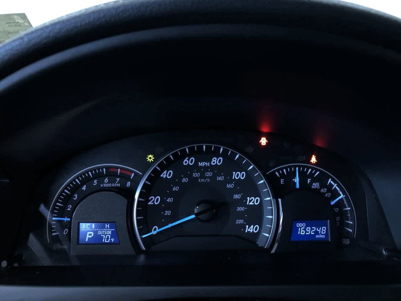 Thumbnail: 2014 Toyota Camry - 31