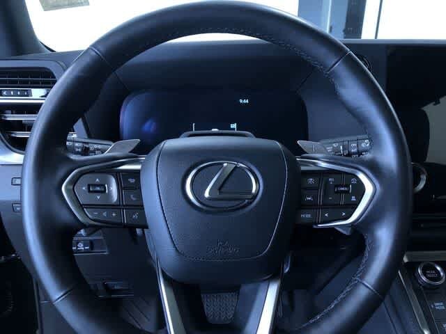 Thumbnail: 2024 Lexus GX - 25