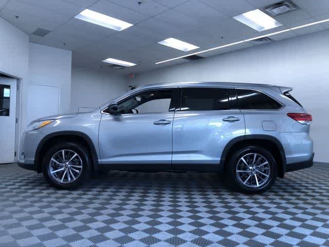 Thumbnail: 2019 Toyota Highlander - 3