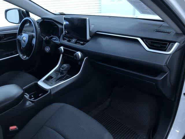 Thumbnail: 2025 Toyota RAV4 - 23