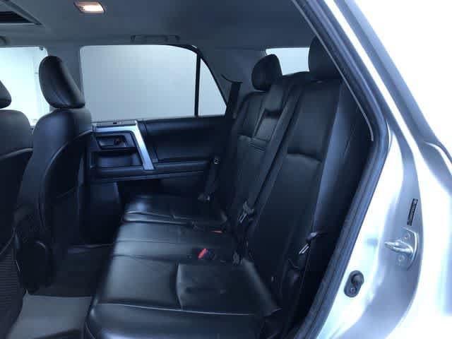 Thumbnail: 2011 Toyota 4Runner - 21