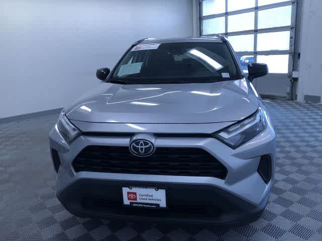 2025 Toyota RAV4 LE - Photo 14