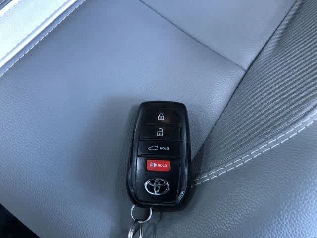 Thumbnail: 2025 Toyota Camry - 32