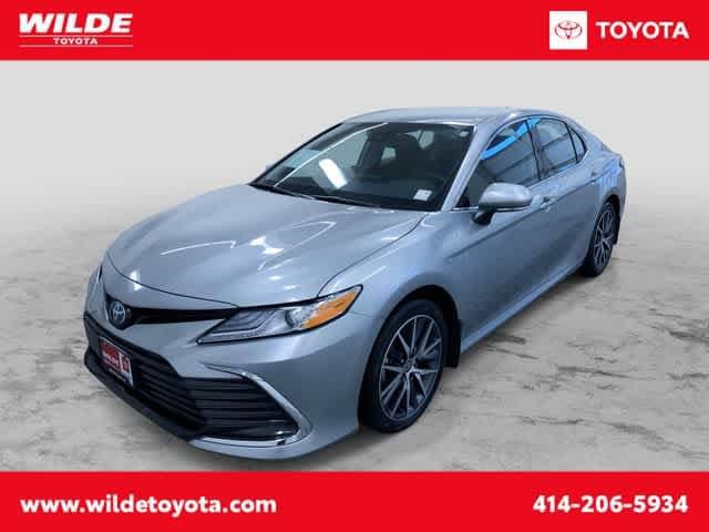 2024 Toyota Camry XLE's photo