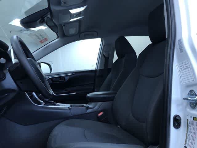 Thumbnail: 2025 Toyota RAV4 - 18