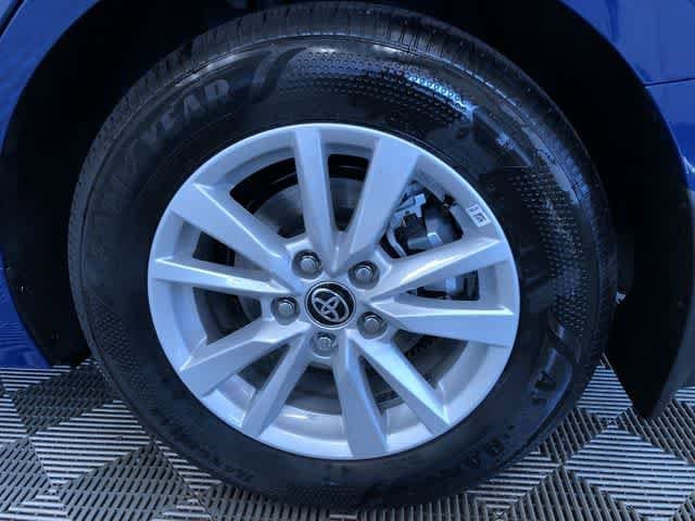 Thumbnail: 2026 Toyota Camry - 8