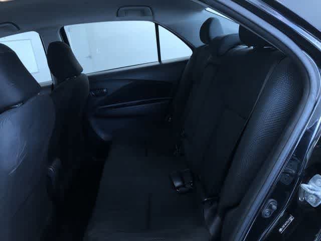 Thumbnail: 2012 Toyota Yaris - 11