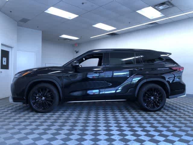 Thumbnail: 2025 Toyota Highlander - 11